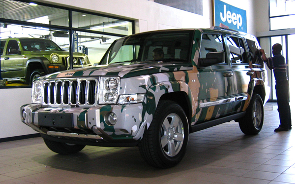 jeepCamoCommando01